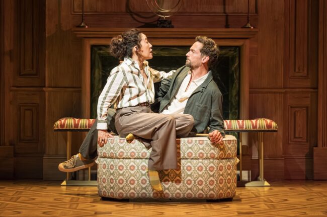 Sandra Oh (Alice) and Tom Mison (Stefan) in The Misanthrope at the National Theatre, Photographer Marc Brenner 00691